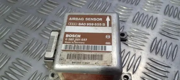Audi A4 S4 B5 8D Airbag control unit/module 8a0959655b 0285001037