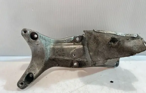 Audi A6 C7 Engine mounting bracket 4G0199307