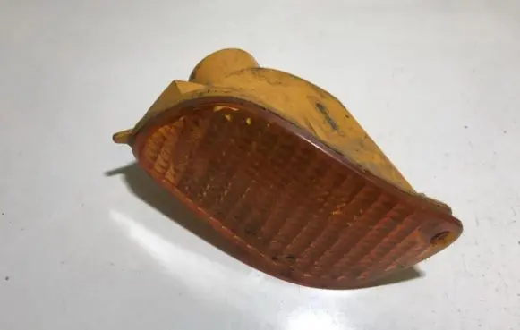 Ford Focus Front indicator light xs4x13369a xs4x-13369-a
