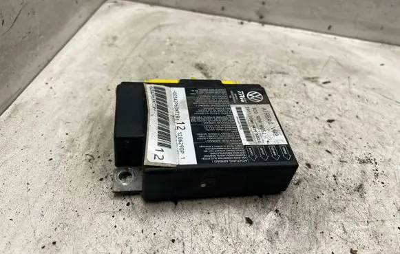 Volkswagen PASSAT B6 Airbag control unit/module 3C0909605J