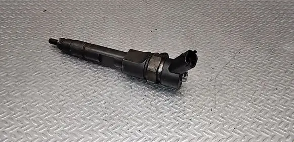 Renault Laguna II Fuel injector 7700111014 0445110021