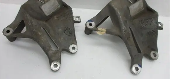Audi Q7 4M Engine mounting bracket