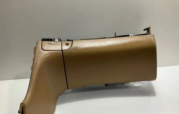 Mercedes-Benz E W211 Glove box