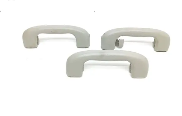 Buick Encore GX I A set of handles for the ceiling 