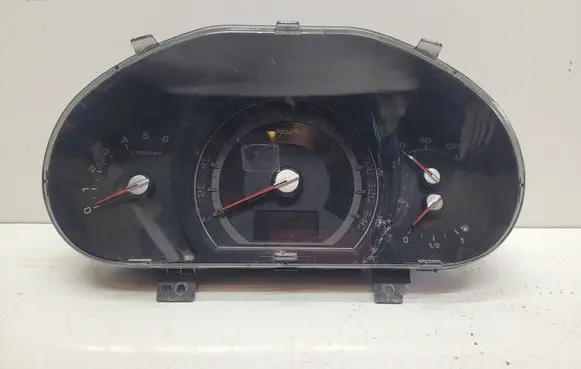KIA Sportage Speedometer (instrument cluster) 940033U175