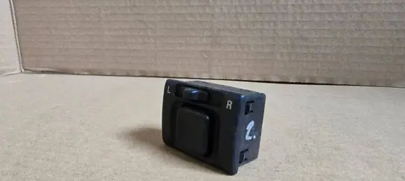 Suzuki Ignis Wing mirror switch 3795075F00