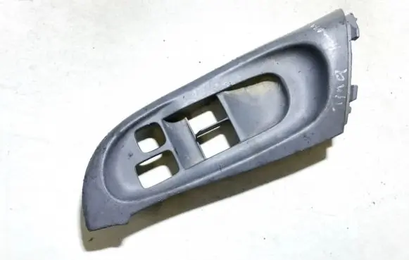 Nissan Almera N16 Front door window switch trim 80961bm500