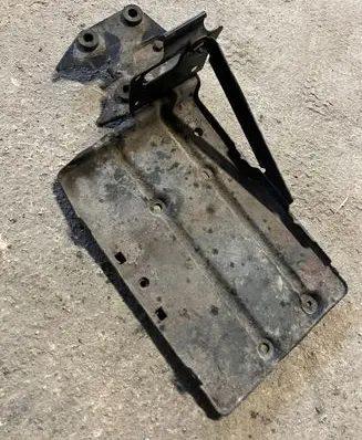 Nissan Primera Battery tray 