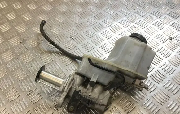 Volkswagen Golf VII Master brake cylinder 502611301G