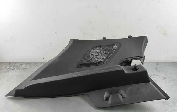 Volvo XC40 (D)pillar trim (top) 32244154 31651442