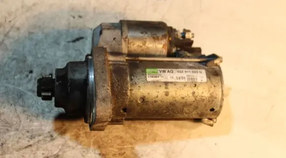 Volkswagen Scirocco Starter motor 02Z911023G