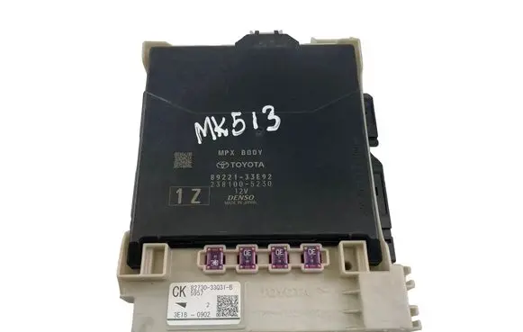 Toyota Camry VIII XV70 Other control units/modules 8922133E92