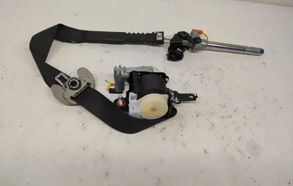 KIA Sportage Front seatbelt 888103U200ED