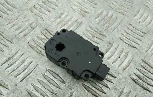 Audi A8 S8 D4 4H Intake manifold valve actuator/motor CZ1139300854 ZBAT0045D06AT