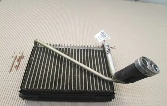 Volkswagen PASSAT B5 Interior heater climate box assembly 
