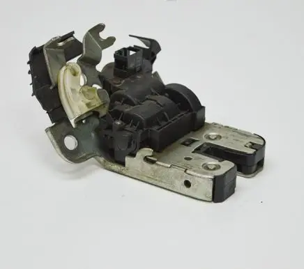 Audi A4 S4 B8 8K Tailgate/trunk/boot lock/catch/latch 8K9827505A
