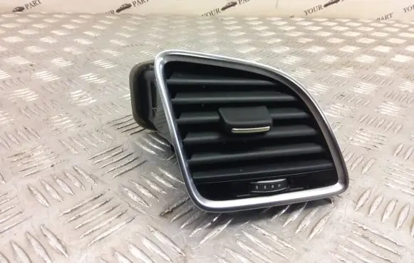 Audi Q3 8U Dashboard side air vent grill/cover trim 8u2820902 0706028308
