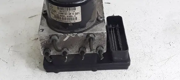 Mercedes-Benz C W203 ABS Pump A2034310812 A2095452532 10092515363