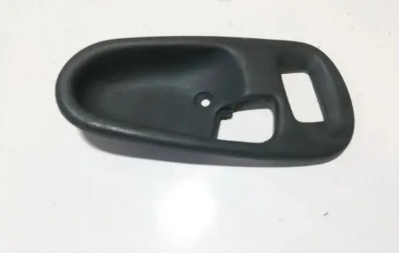 Mitsubishi Pajero Sport I Other interior part mb827396