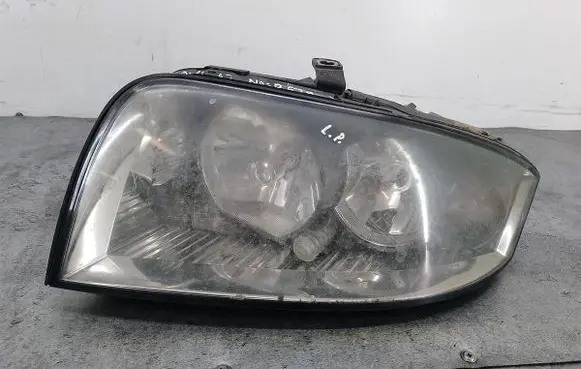 Audi A2 Headlight/headlamp 8Z0941003K