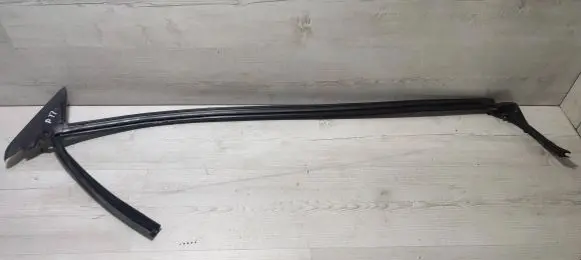 Audi TT TTS Mk2 Front door rubber seal 8J0837480