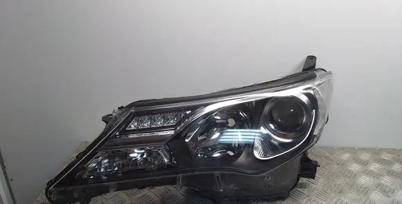 Toyota RAV 4 (XA40) Headlight/headlamp