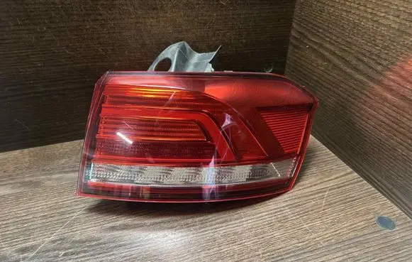 Volkswagen PASSAT B8 USA Rear/tail lights 3G9945312 3G9945096B