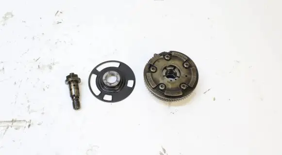 Mercedes-Benz E W211 Camshaft A2720504047
