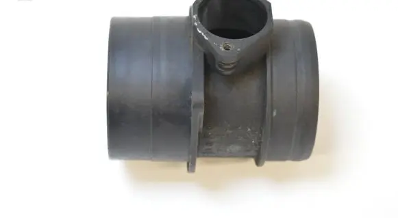 Volkswagen PASSAT B6 Mass air flow meter 074906461B 0281002461