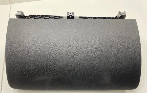 Glove box