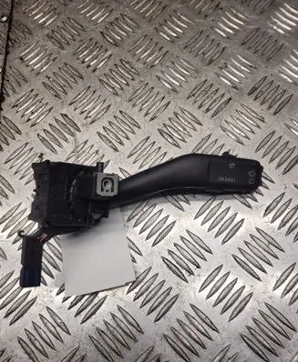 Volkswagen Golf V Wiper control stalk 1K0953519A