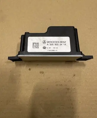 Mercedes-Benz E W213 Voltage converter/converter module A2059053414