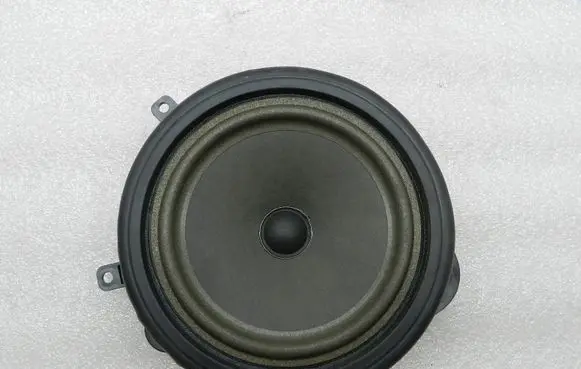 Audi A3 S3 8P Rear door speaker 8P0035411B