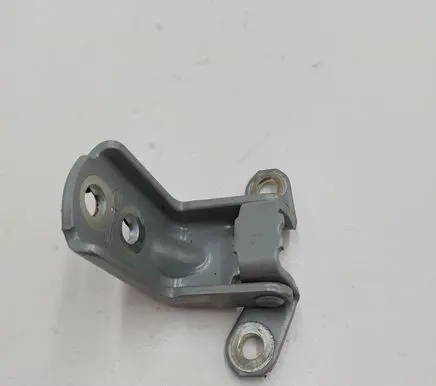 Nissan Leaf II (ZE1) Front door upper hinge 82420AG000