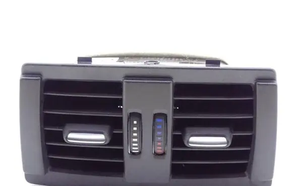 BMW 2 F22 F23 Rear air vent grill 9207330