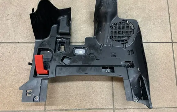 Mercedes-Benz C W205 Dashboard lower bottom trim panel A2056801004