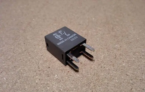 Opel Sintra Other relay 12088567 8362D3
