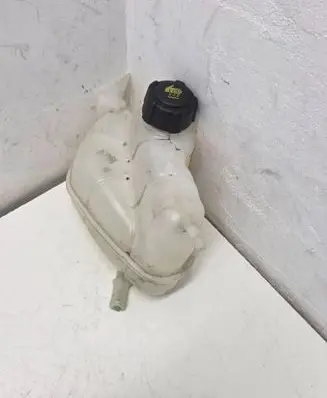 Nissan X-Trail T32 Coolant expansion tank/reservoir 