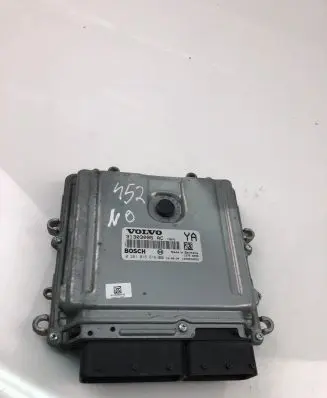 Volvo V70 Engine control unit/module ECU 31303095AC 0281016616