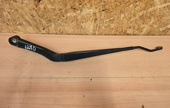 Opel Insignia A Front wiper blade arm 13227398