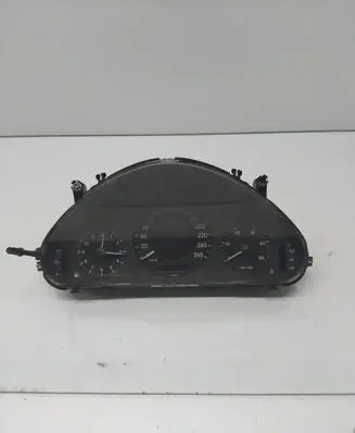 Mercedes-Benz E W211 Speedometer (instrument cluster) 110080292 008588 A2115402348
