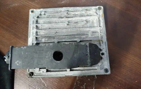 Ford Focus Engine control unit/module 7m5112a650aga 7m51-12a650-aga s118934203a