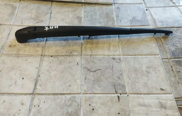 Fiat Stilo Rear wiper blade arm