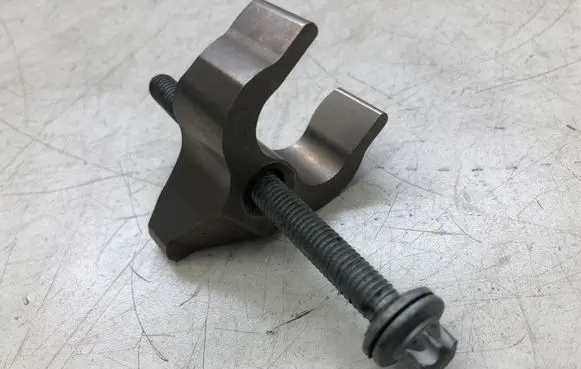 BMW 3 F30 F35 F31 Fuel Injector clamp holder