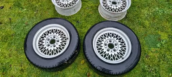 BMW 5 E34 R15 alloy rim 1180991