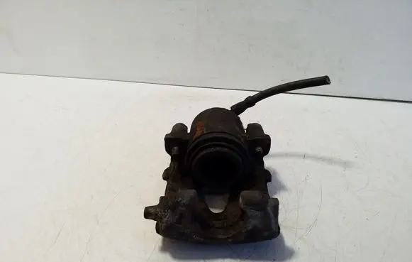 Volkswagen Golf V Front brake caliper 