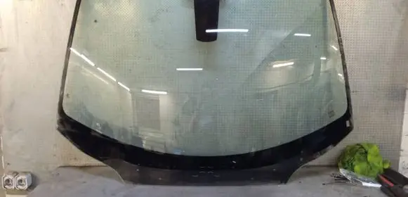Citroen C5 Front windscreen/windshield window