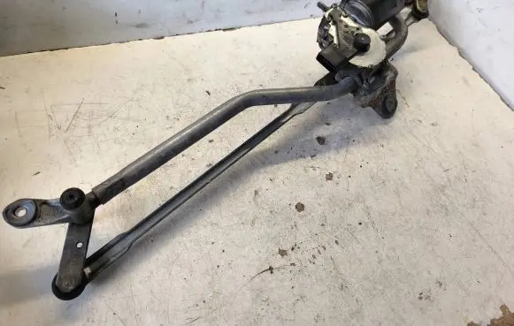 Volkswagen Multivan T5 Front wiper linkage and motor 7E1955113 6104F 404780