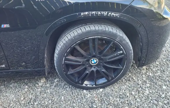 BMW X1 E84 Front arch trim