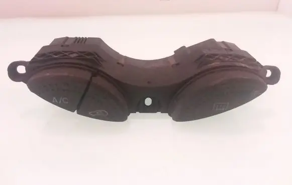 Ford Focus Windscreen/window heater switch YS4T19A945BA